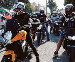 Tutti in vespa per ricordare Mattia