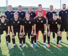 Mister Longo saluta già