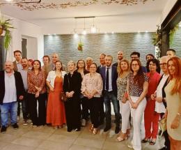 La comunità saluta il suo maggiore