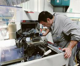Lavoro, l’emorragia è nell’industria