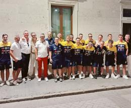 Adriauto, sotto con il latino