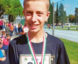Marco si “lancia” oltre gli ostacoli
