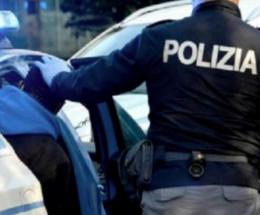 Un pacco di cocaina sull’autocarro a nolo