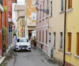  Stop al traffico in Calle Lunga