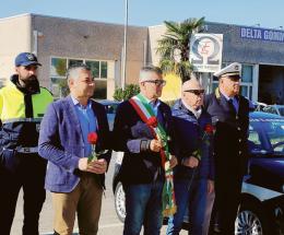 Tre rose per i tre carabinieri eroi