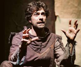 Teatro vandalizzato, salta l’evento
