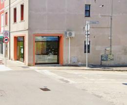 Via Senesi diventa a senso unico