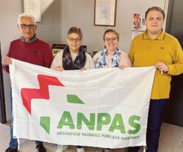 Anpas, Barbara Soccorso ha consegnato la bandiera