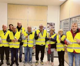 Qui i nonni vigile vestono Avis