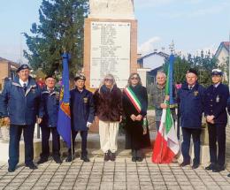 Gli onori ai Caduti in tutte le frazioni 