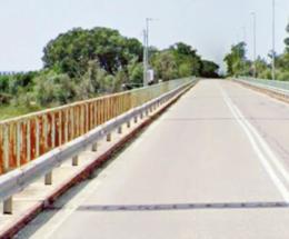 Ponte, è caos sui mezzi pesanti