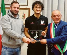 Diego, 18 anni con regalo europeo