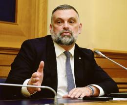 De Carlo: “Qualcuno ha corso solo per sé”