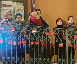 Una fiaccolata per le donne