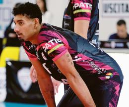 Sotto con un’altra big