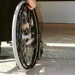 Peba, botta e risposta in consiglio sul piano