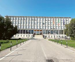 Licenziata dall'ospedale non se ne va, arriva il 113