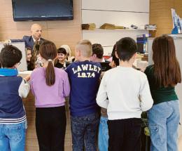 Gli alunni della primaria dell’Amicizia in visita a Banca del Veneto Centrale