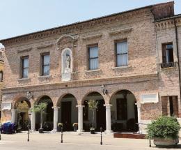 I banchi della minoranza vuoti