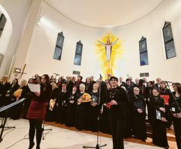 Grandi voci risuonano a Scalon