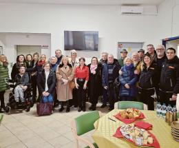 Un brindisi che non lascia soli