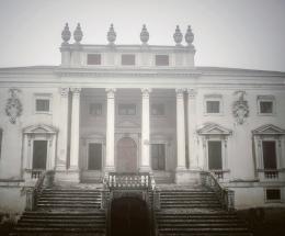 Villa Nani Mocenigo, ferita aperta