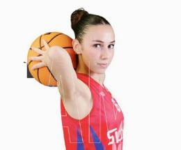 Tutta la cantera rossobl&ugrave; sul parquet