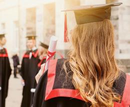 I laureati sono pochi e se ne vanno