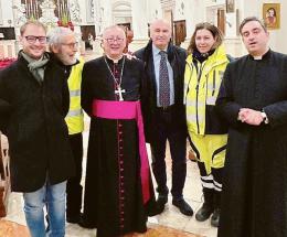 Il vescovo benedice le associazioni