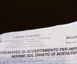 Scarsi a riscuotere e lenti a pagare