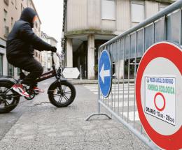 Domenica a piedi e rientra l&rsquo;allarme per le polveri sottili