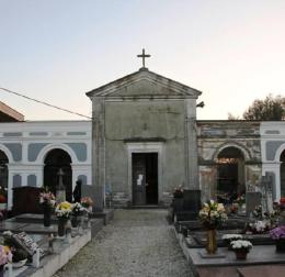 Esumazioni ordinaria nel cimitero locale: cittadini chiamati a dare disposizioni
