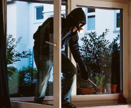 S&rsquo;accende di nuovo l&rsquo;allarme furti