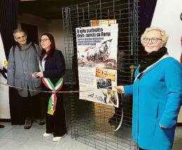 Diciassette pannelli per raccontare il regime