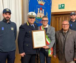 Encomio al comandante