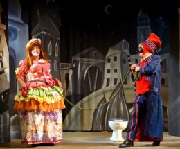 Il palco accoglie il teatro amatoriale