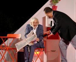 Ecco due dozzine di rose scarlatte