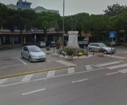 La nuova piazza fa discutere