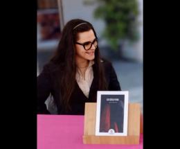 Jlenia presenta il suo romanzo