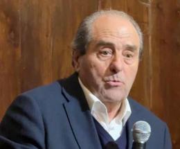 Di Pietro spiega le regioni del s&igrave;