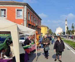 Il primo mercatino dell&rsquo;hobbistica &egrave; ok 