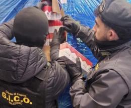 Scoperta una fabbrica clandestina di sigarette