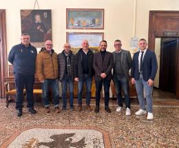 Vigili del fuoco colonna della citt&agrave;