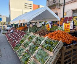 Il nuovo negozio divide il paese