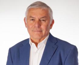 Strade colabrodo. Il sindaco contrattacca: &ldquo;Interventi in programma. E prima?&rdquo;