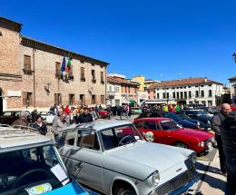 100 auto storiche in citt&agrave;
