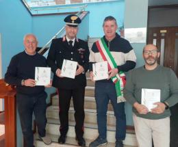 Bandiera e Costituzione in ogni casa