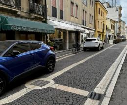 &ldquo;Via X luglio non &egrave; un parcheggio&rdquo;