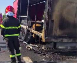 Tir a fuoco e strada chiusa