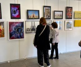 Mostra dallo scatto al pennello